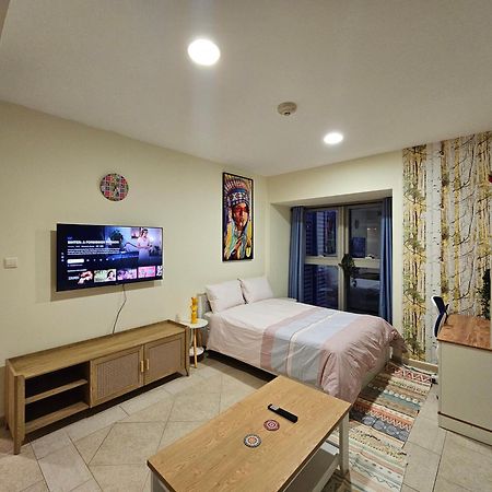 Super Host At Highest Residential Tower In The World, Private Rooms In A Shared Apartment Dubai Esterno foto